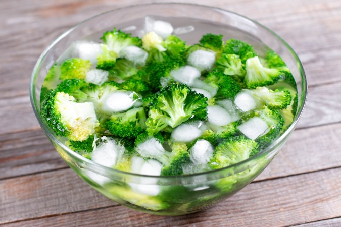 Lavar brócolis