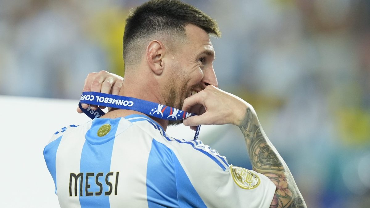 Polémica racista entre Argentina y Francia escala a la política: un funcionario despedido por involucrar a Messi