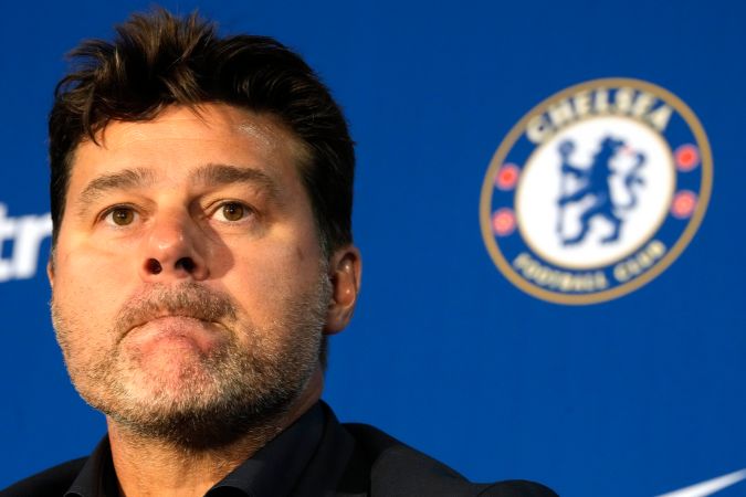 Exentrenador del Chelsea, Mauricio Pochettino, se dirige a los medios durante una conferencia de prensa en el estadio Stamford Bridge. (Foto AP/Kirsty Wigglesworth, archivo).