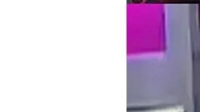 describieron a los dos sospechosos para interrogarlos, que tienen una altura de cerca de 5 pies y 7 pulgadas, de tez clara y constitución media.