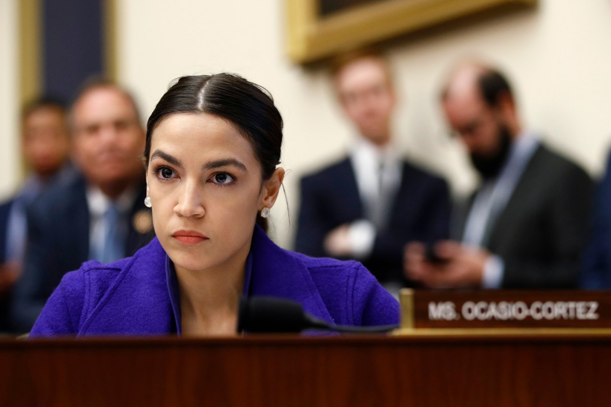 Ocasio-Cortez pide juicio político contra los jueces Thomas y Alito del Supremo