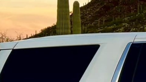 Oficiales del sheriff del condado de Pima hicieron todo para detener el automóvil.