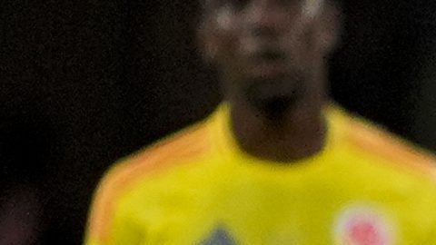 Rodrigo Bentancur cayendo.