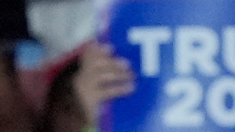 "Qué gran trabajo, Joe", escribió Trump junto a un clip que muestra uno de los lapsus de Biden.