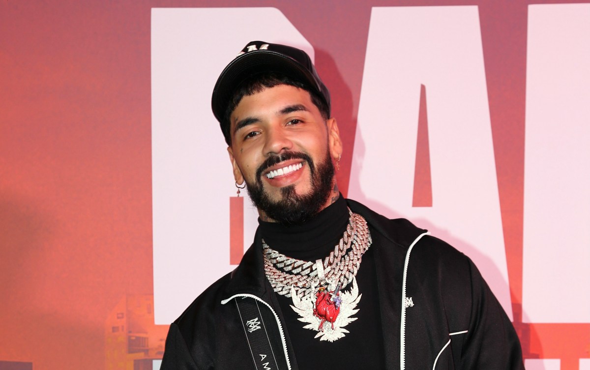 Anuel AA lanza polémico mensaje a Feid sobre Karol G: “Tu mujer me ama”