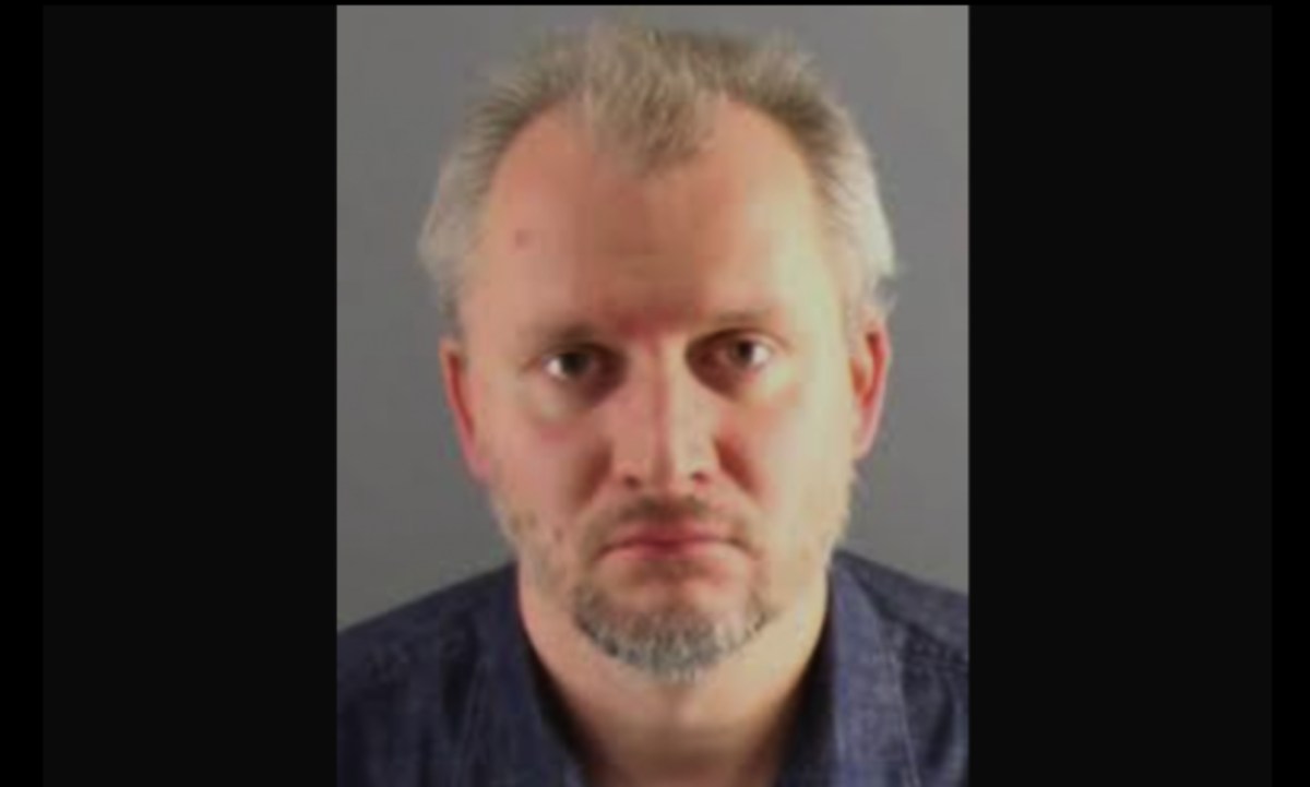 Cuidador residente que mató a anciana por el volumen alto del televisor es condenado