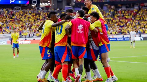 Jugadores de la selección de Colombia celebran el 5-0 ante Panamá en Copa América.