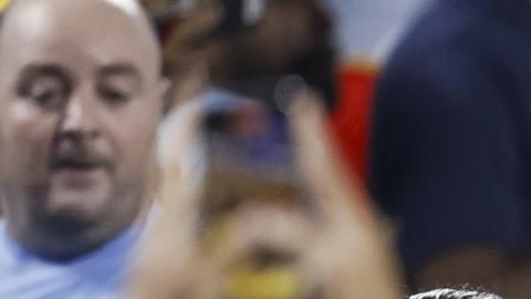 Darwin Núñez fue protagonista de un nuevo encuentro entre jugadores y fanáticos.