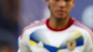 Yangel Herrera en el partido entre Jamaica y Venezuela.