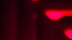 Luis Miguel actuando en un show.