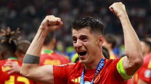 Álvaro Morata celebra tras ganar la Eurocopa 2024.