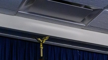 La gobernadora Hochul instó a los neoyorquinos a tomar medidas de seguridad al usar las  bicicletas eléctricas.