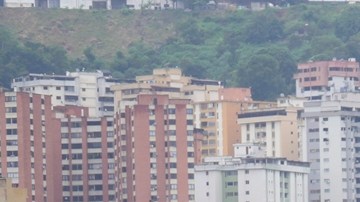 El barrio más grande de Venezuela protesta contra el "fraude electoral" de Maduro