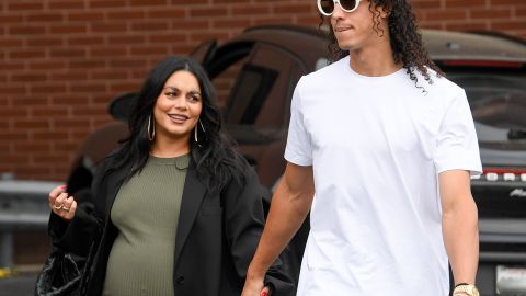 Vanessa Hudgens y Cole Tucker recibieron a su primer hijo.