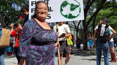 La activista boricua María Berli le preocupa la devastación ambiental y económica de la isla.