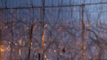 Migrantes que buscan llegar a EE.UU. pagan miles de dólares, lo que hace que el negocio sea lucrativo.