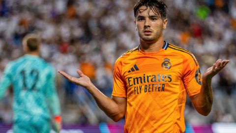 Brahim Díaz celebra el segundo gol del Real Madrid ante Chelsea.