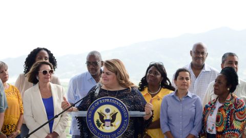 Comisionada residente Jenniffer González