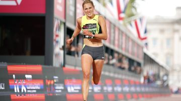 Rose Harvey terminó la prueba de maratón en 2:51.03