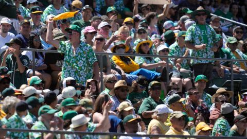 Fanáticos de Oakland Athletics durante un encuentro en el Oakland Coliseum.