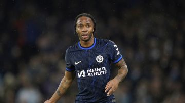 Raheem Sterling fue presentado como flamante refuerzo del Arsenal