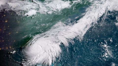 Debby es el segundo huracán de la temporada en el Atlántico que toca tierra en Estados Unidos, después de Beryl.