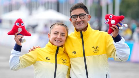 Brian Daniel Pintado y Glenda Morejon se llevaron la plata en marcha atlética mixta.