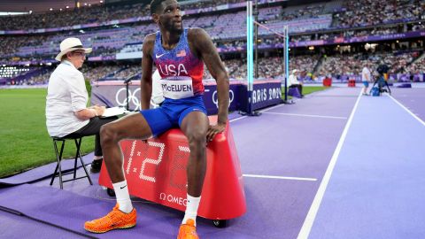 Shelby McEwen se muestra frustrado al no poder ganar la medalla de oro.