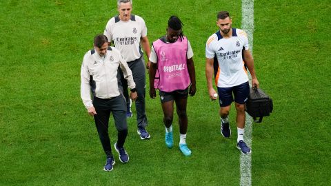 Eduardo Camavinga deja el entrenamiento del Real Madrid en la previa de la Supercopa de Europa ante Atalanta.