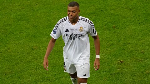 Kylian Mbappé durante su primer partido con el Real Madrid.