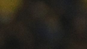 Paul Rodríguez persigue al delantero de los Colorado Rapids Calvin Harris.