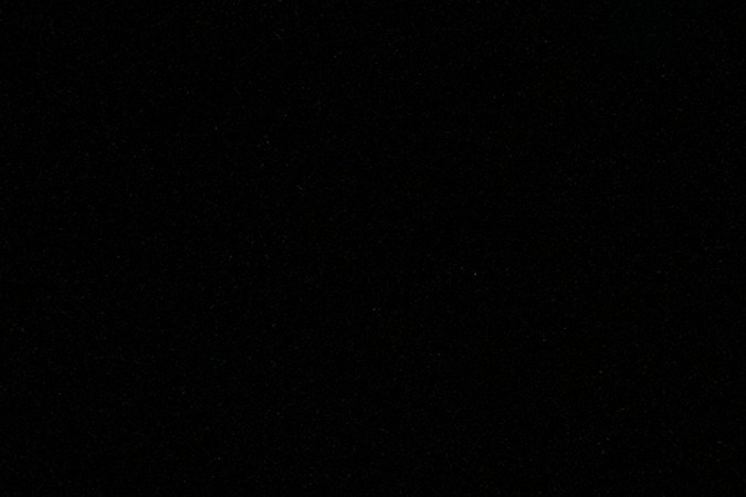 Alsu Kurmasheva abraza al presidente Biden a su llegada a EE.UU.