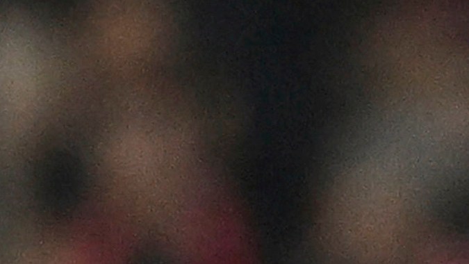 Angel Gomes, del Lille, corre con el balón durante el partido de vuelta de los octavos de final de la Europa Conference League entre Lille y Sturm Graz, en el estadio Pierre Mauroy en Villeneuve d'Ascq, en el norte de Francia, el jueves 14 de marzo de 2024. (Foto AP/Matthieu Mirville)