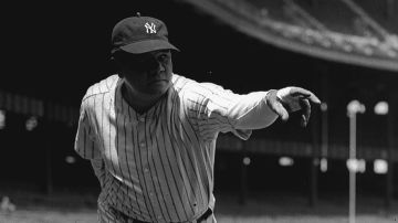 Babe Ruth habitualmente señalaba la dirección de la grada hacia donde iba a enviar la pelota.