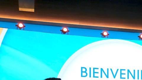 Carlos Calderón.