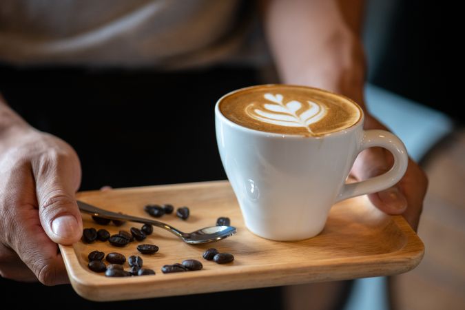 Una de las formas más efectivas de tomar café para adelgazar es sin leche ni azúcar