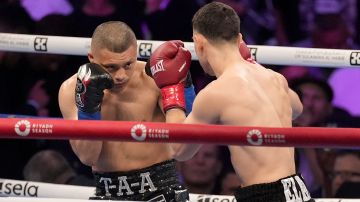 Isaac 'Pitbull' Cruz ante José 'Rayo' Valenzuela.