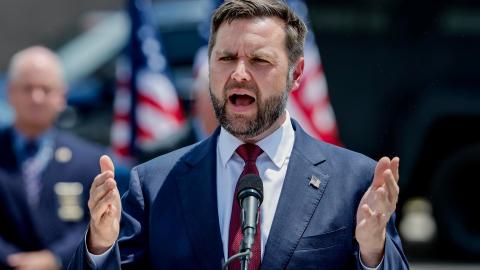 J.D. Vance dijo que cree que ya se están separando familias en EE.UU. producto de las deportaciones de migrantes.