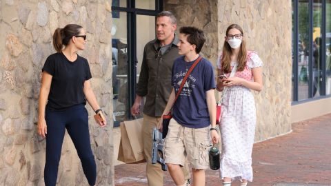 Jennifer Garner y Ben Affleck compartieron con su hija Violet en Connecticut.