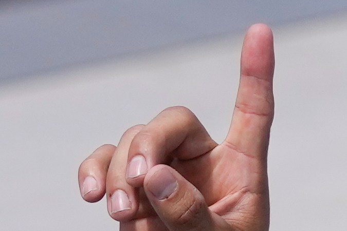 El argentino José Torres celebra después de competir en la final masculina de BMX. Foto: AP/Martín Mejía.