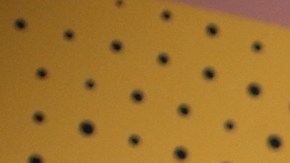 Juanes demuestra que la edad no limita la capacidad para mantenerse en forma.