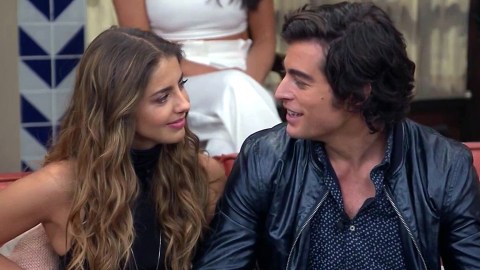 Michelle Renaud y Danilo Carrera juntos en el año 2020.