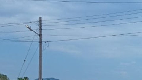 Los migrantes iban en una camioneta que fue baleada por una banda criminal.