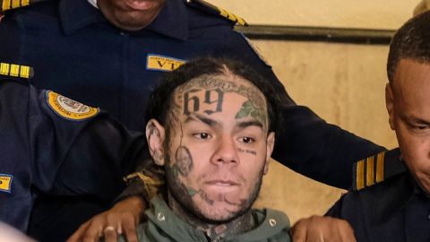 Tekashi 6ix9ine, rapero estadounidense.