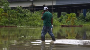 Tormenta Ernesto en Puerto Rico