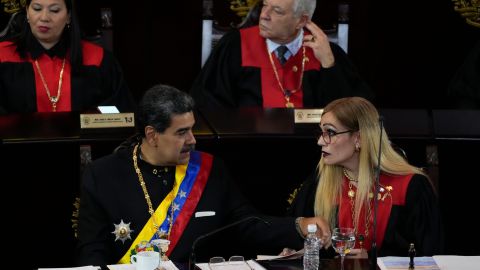 Supremo de Venezuela pide actas de elecciones y pruebas del hackeo al sistema electoral