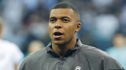 El delantero francés del Real Madrid Kylian Mbappé antes de la disputa de la Supercopa de Europa.