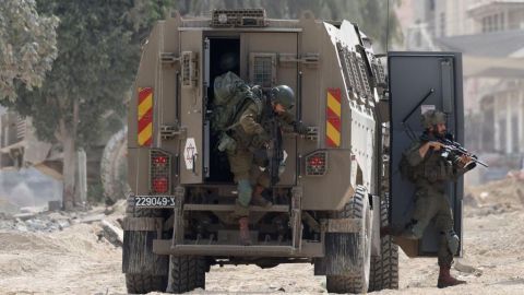 El ministerio pidió la ayuda de la "comunidad internacional y la Cruz Roja" y acusó al ejército israelí de bloquear el acceso a ambulancias,
