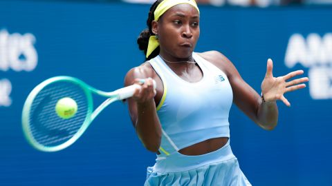 La tenista Coco Gauff derrotó a la francesa Varvara Gracheva en la primera ronda del US Open 2024.