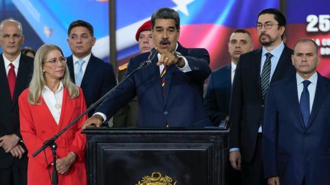 Maduro: La única negociación con María Corina Machado es que se entregue a la justicia